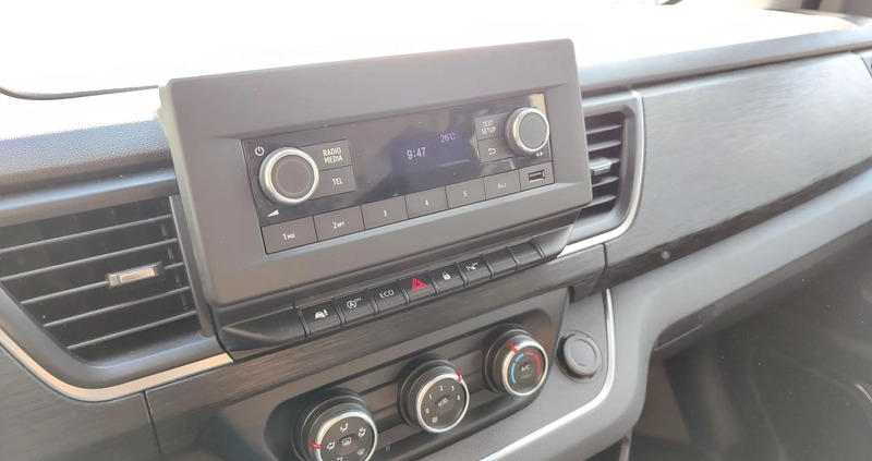 Renault Trafic cena 134900 przebieg: 156844, rok produkcji 2021 z Czarnków małe 172